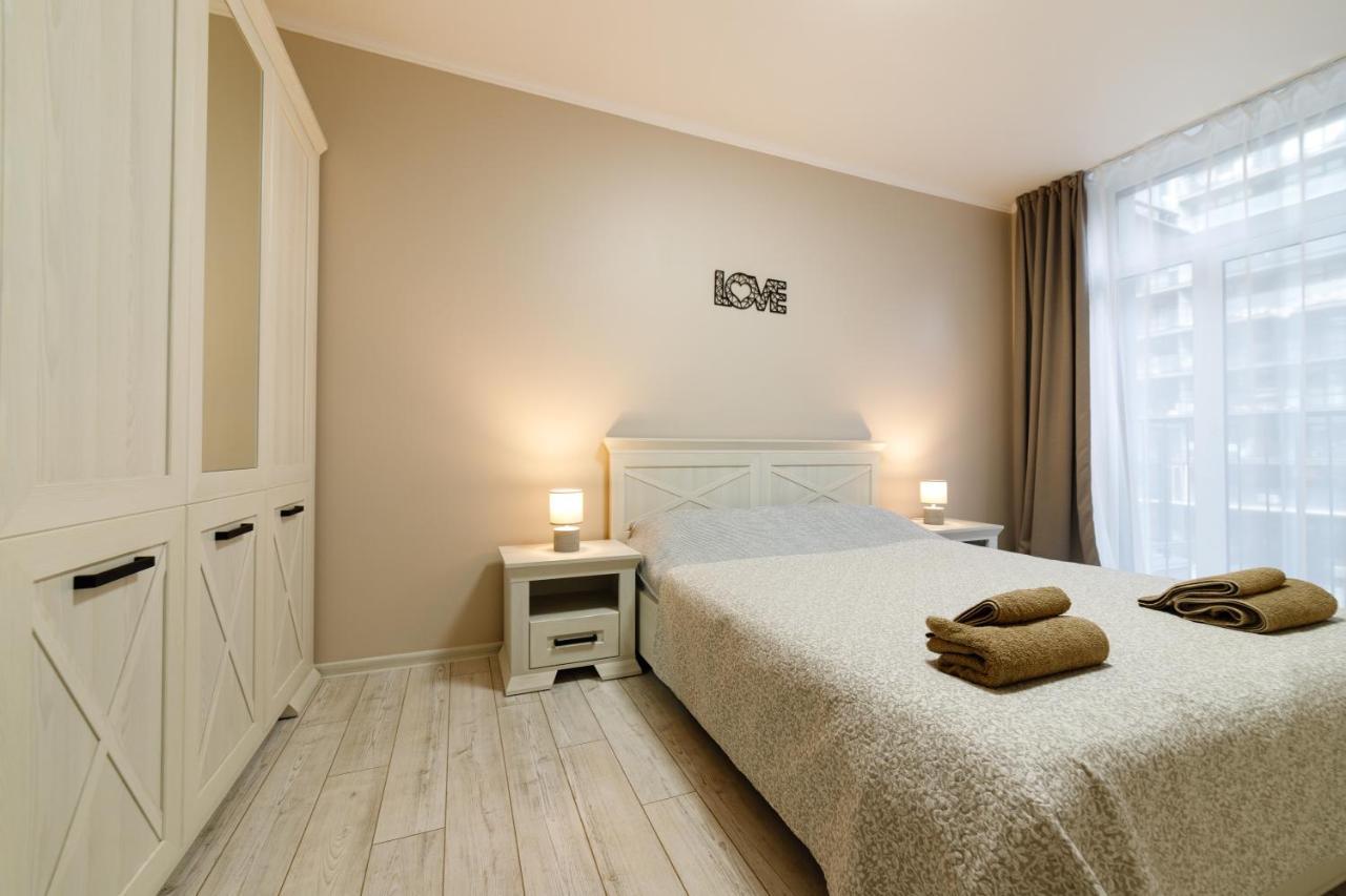 New Chornovola Apartment Lviv Buitenkant foto